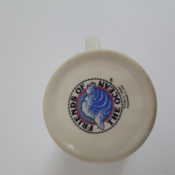 Friends Of The Ocean Ceramic Penguin Mug 10 Oz With Handle - Picture 3 of 5